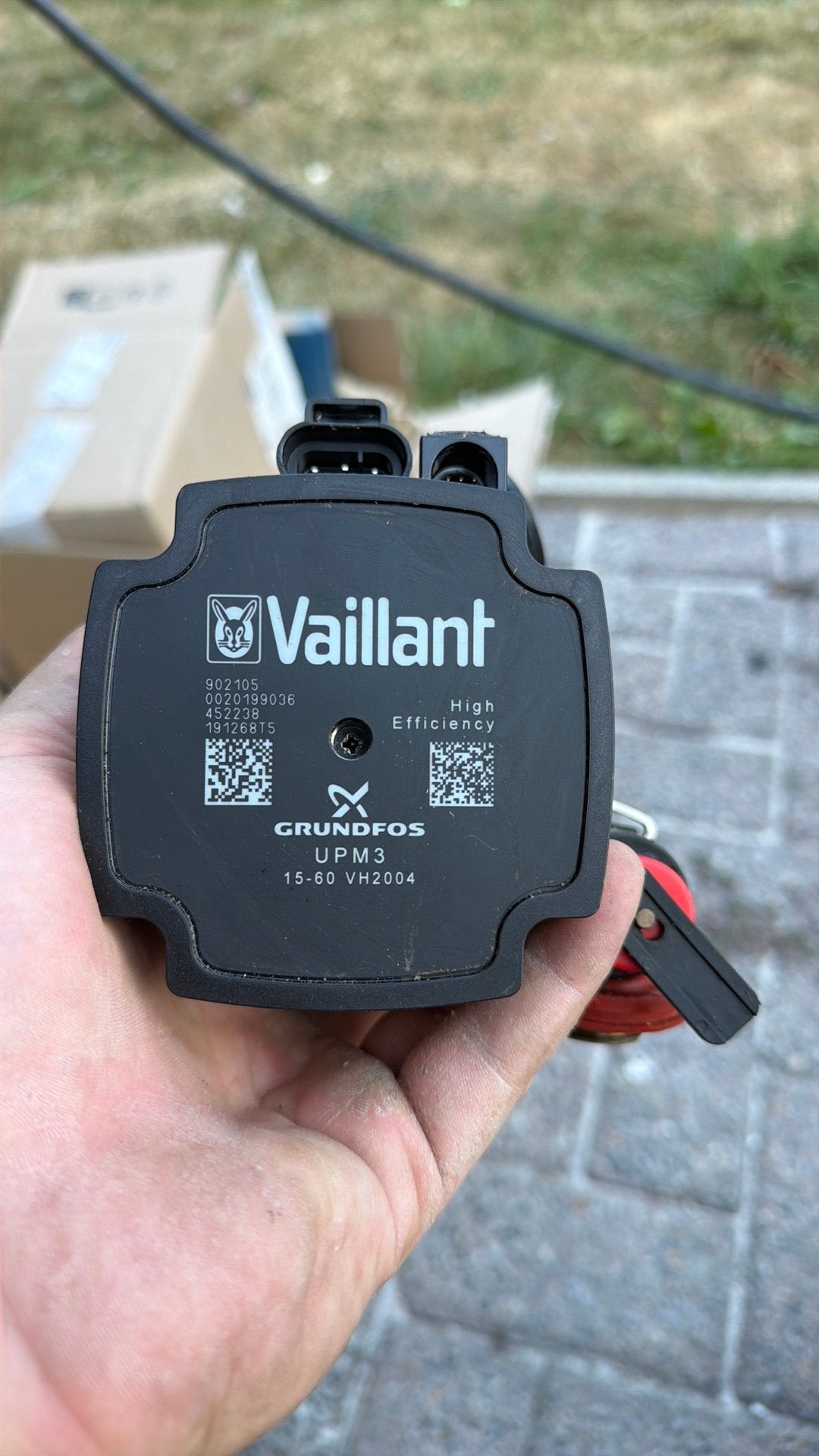 Vaillant grundfos UPM3-pomp met veiligheidsgroep, Ophalen of Verzenden, Gebruikt