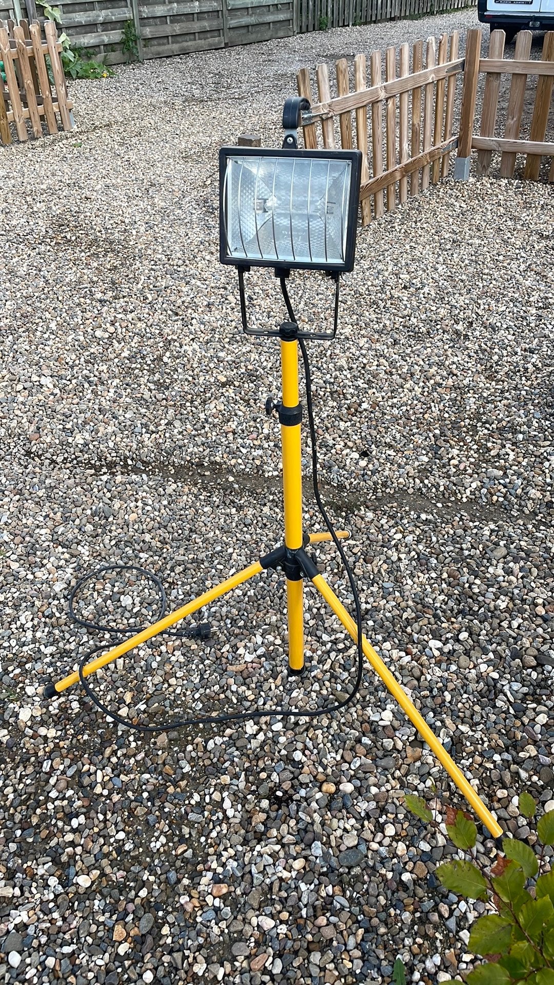 Werklamp op statief, Doe-het-zelf en Bouw, Ophalen, Zo goed als nieuw