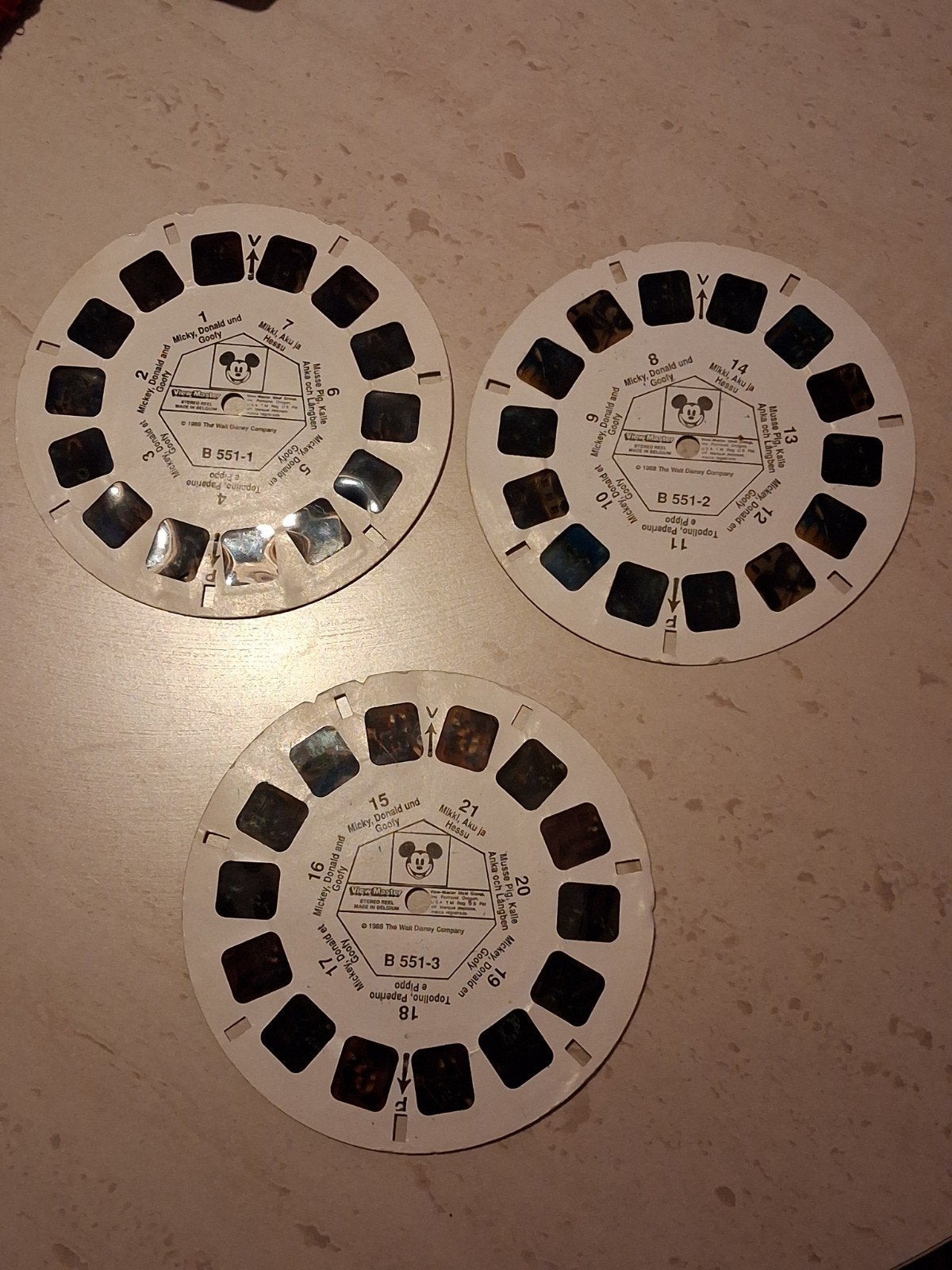 View-master : the Disney Company, Verzenden