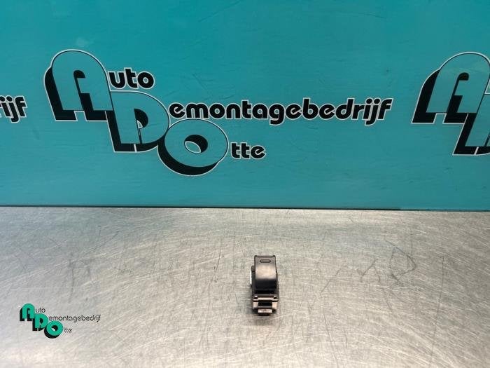 Commutateur vitre électrique d'un Toyota Funcruiser (Funcru, Autos : Pièces & Accessoires, -, 3 mois de garantie, Toyota, Utilisé