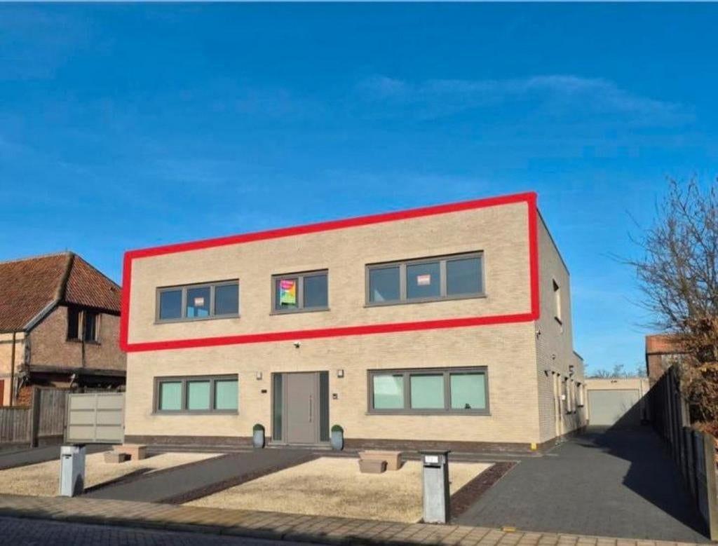 Recente energiezuinige Villawoonst 4slpk met prive inkom, Immo