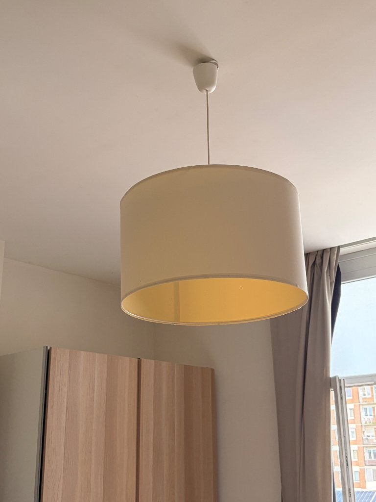 Grote hanglamp met lampje, Ophalen, Kunststof, E27 (groot), Zo goed als nieuw