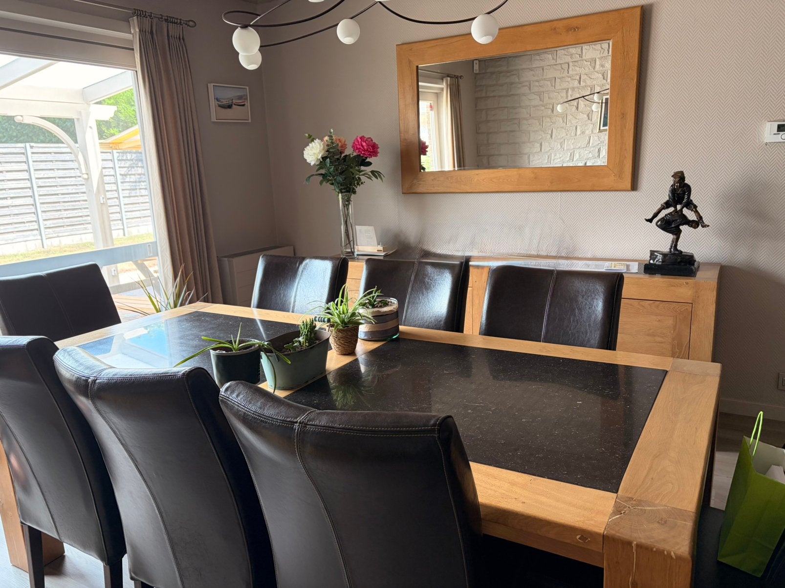 Volledige eetkamer, Ophalen