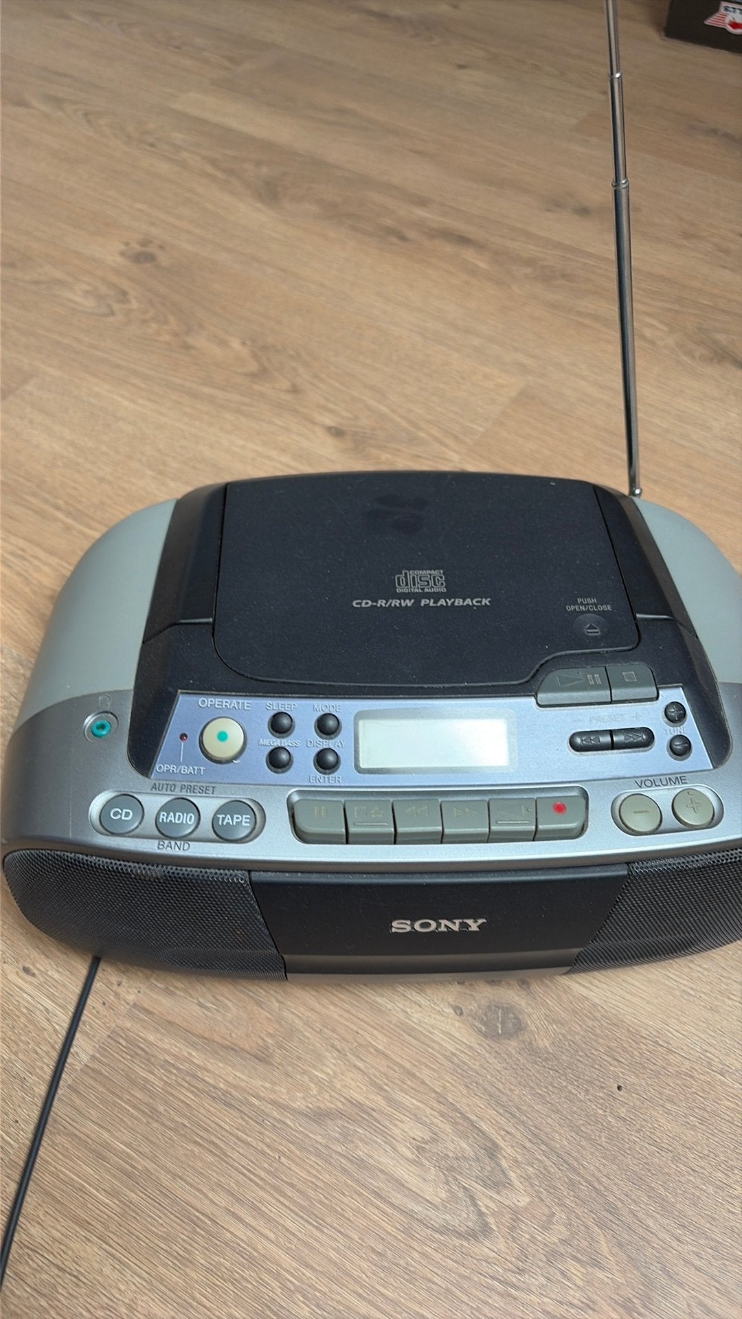 Radio, CD et cassette, Enlèvement, Comme neuf, Radio