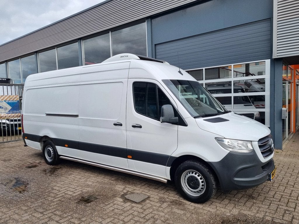 Mercedes-Benz Sprinter 314 CDI Koelwagen Bitemp Carrier Puls, Auto's, Achterwielaandrijving, Gebruikt, Euro 6, 4 cilinders