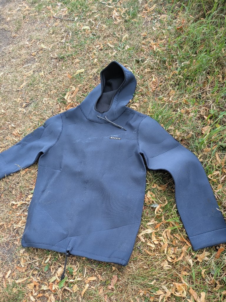 Mystic Neopreen Hoodie L, Watersport en Boten, Kitesurfen, Ophalen of Verzenden, Gebruikt, Overige typen