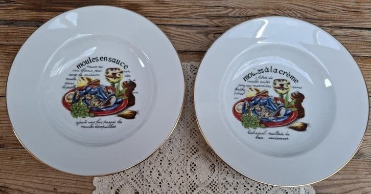 2 Vintage Franse porseleinen mosselborden, recepten, Limoges, Gebruikt, -, Ophalen of Verzenden, Bord(en)