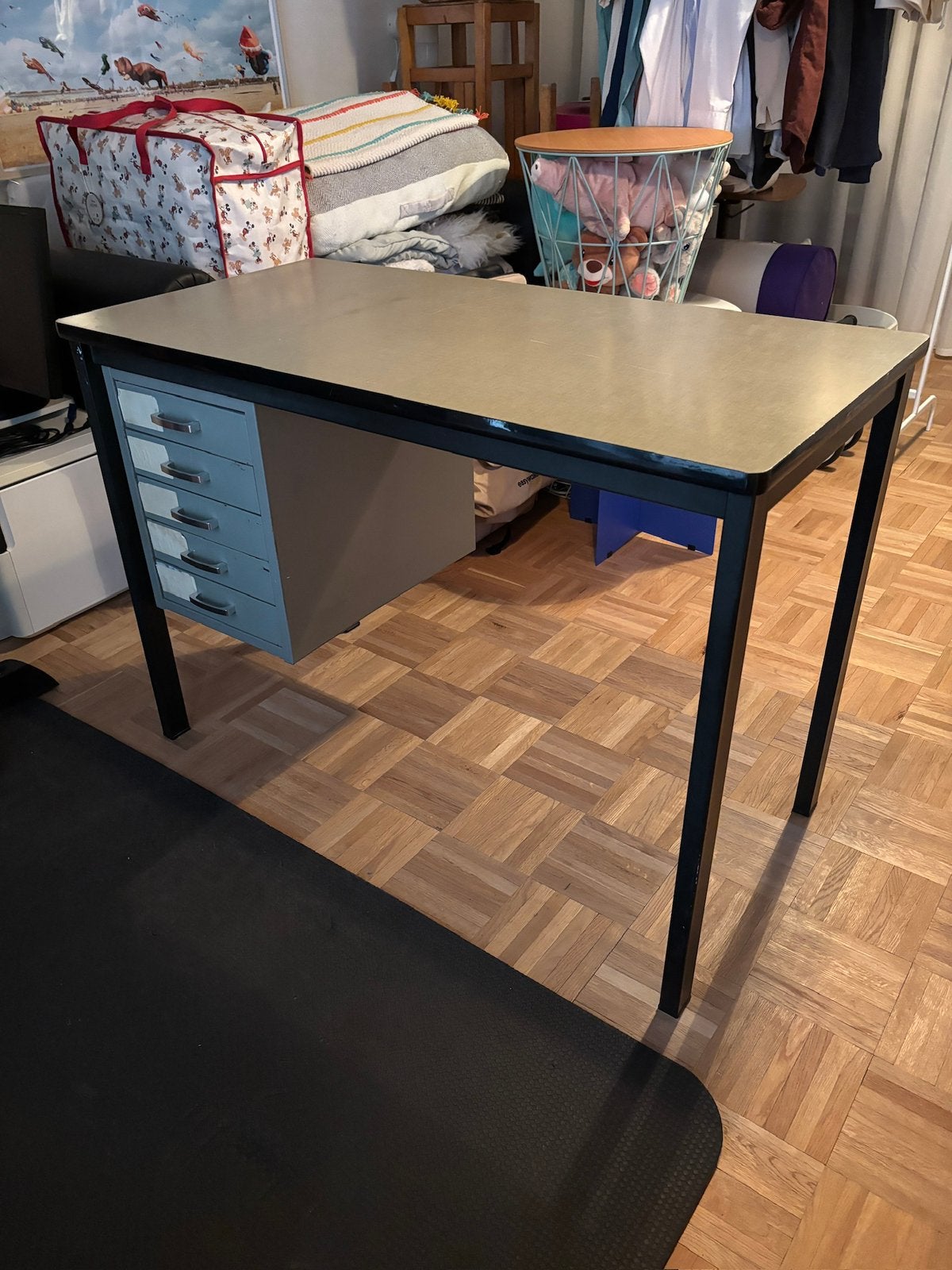 Vintage retro bureau met 5 lades, Ophalen, Gebruikt, Met lades, Metaal