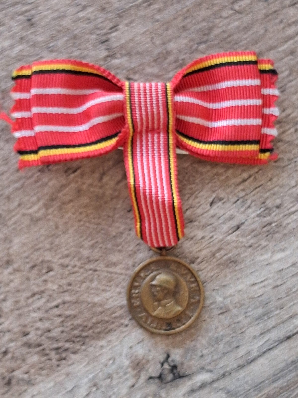 Médaille de la Fédération Albert I des anciens combattants, Collections, Objets militaires | Général, Envoi
