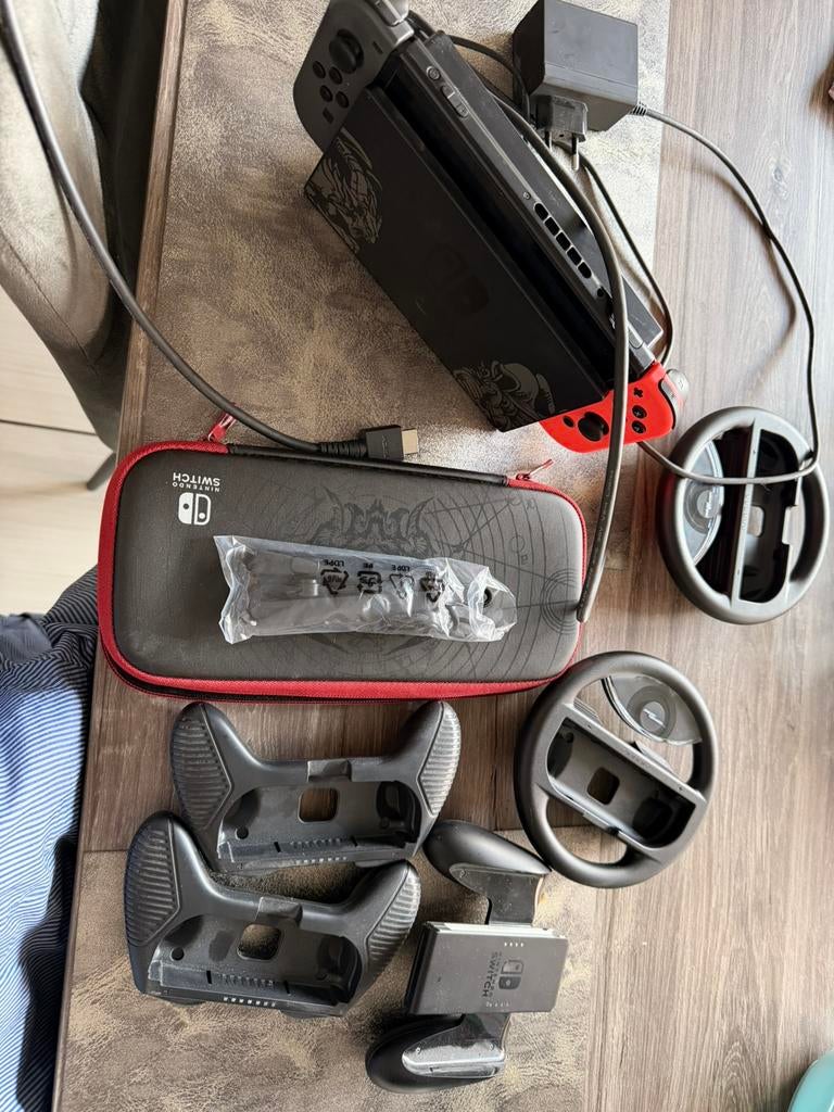 Nintendo switch, Ophalen, Gebruikt, Met 2 controllers, Switch Original