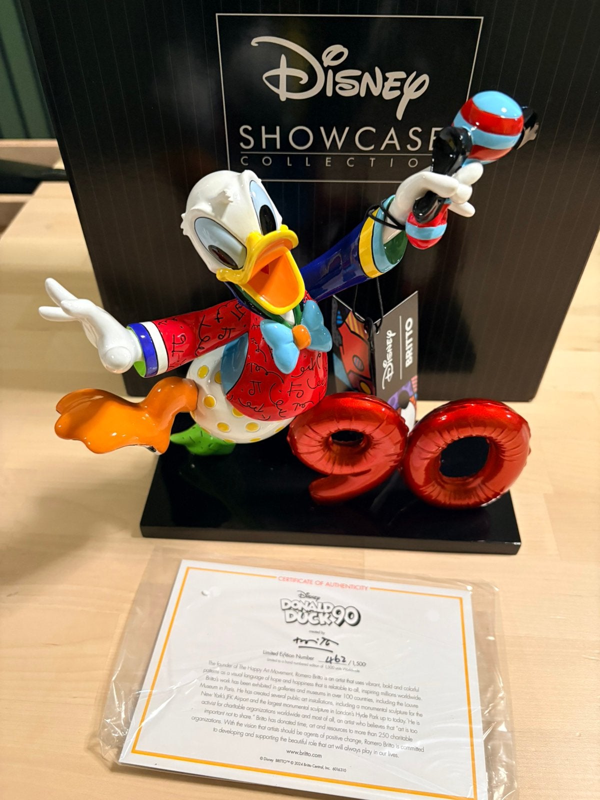 Disney by Romero Britto - Donald Duck 90th Anniversary, Ophalen of Verzenden, Donald Duck, Nieuw, Beeldje of Figuurtje