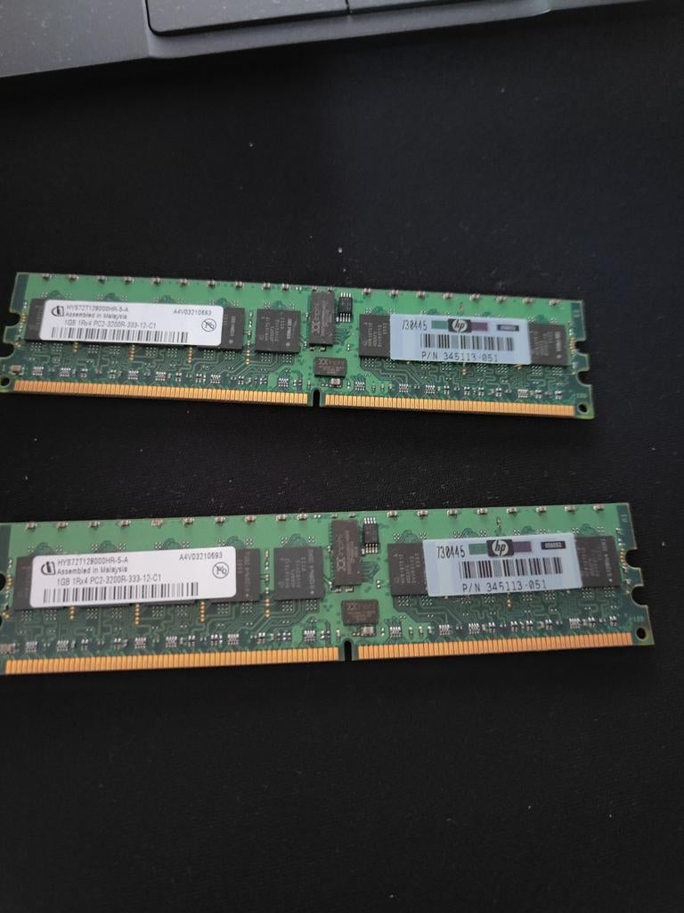 Mémoire vive DDR2 Hynix de 1 Go — PC2-3200R, Informatique & Logiciels, Mémoire RAM, DDR2, Enlèvement ou Envoi