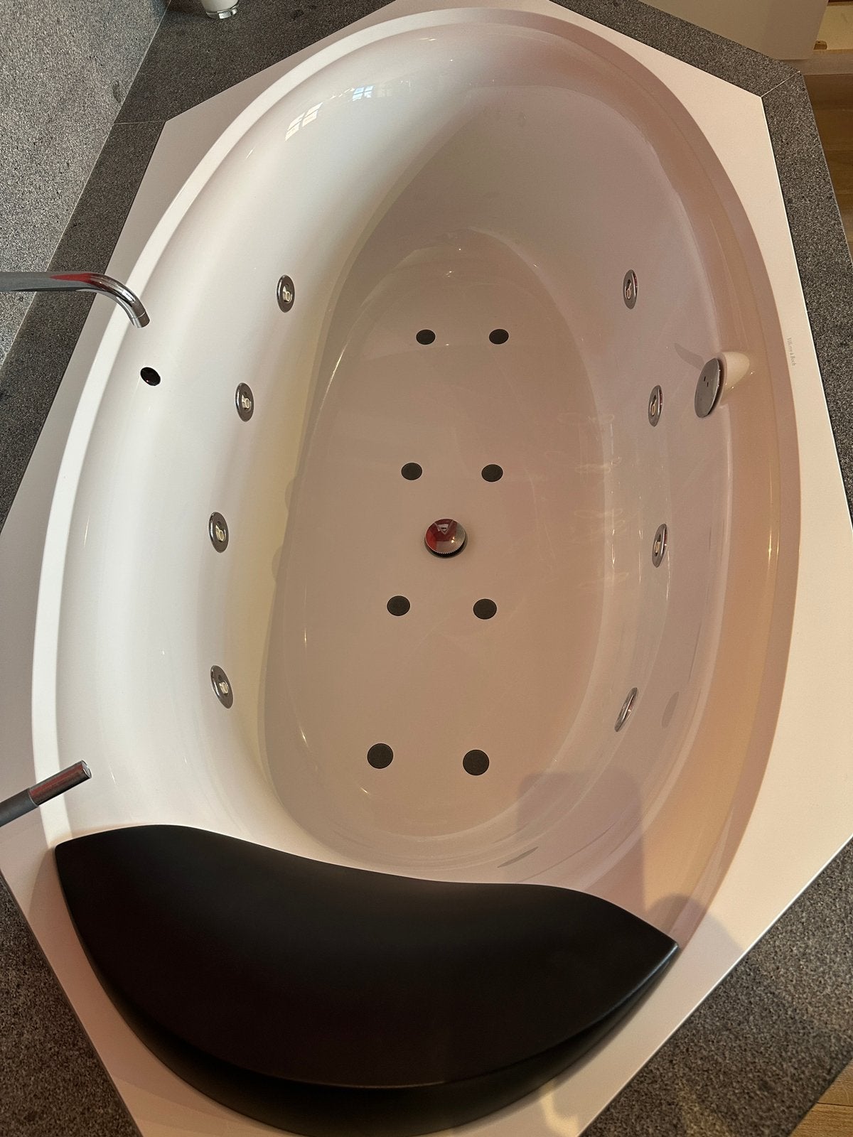 Villeroy en Boch whisper whirlpool bad, Huis en Inrichting, Ophalen, Gebruikt