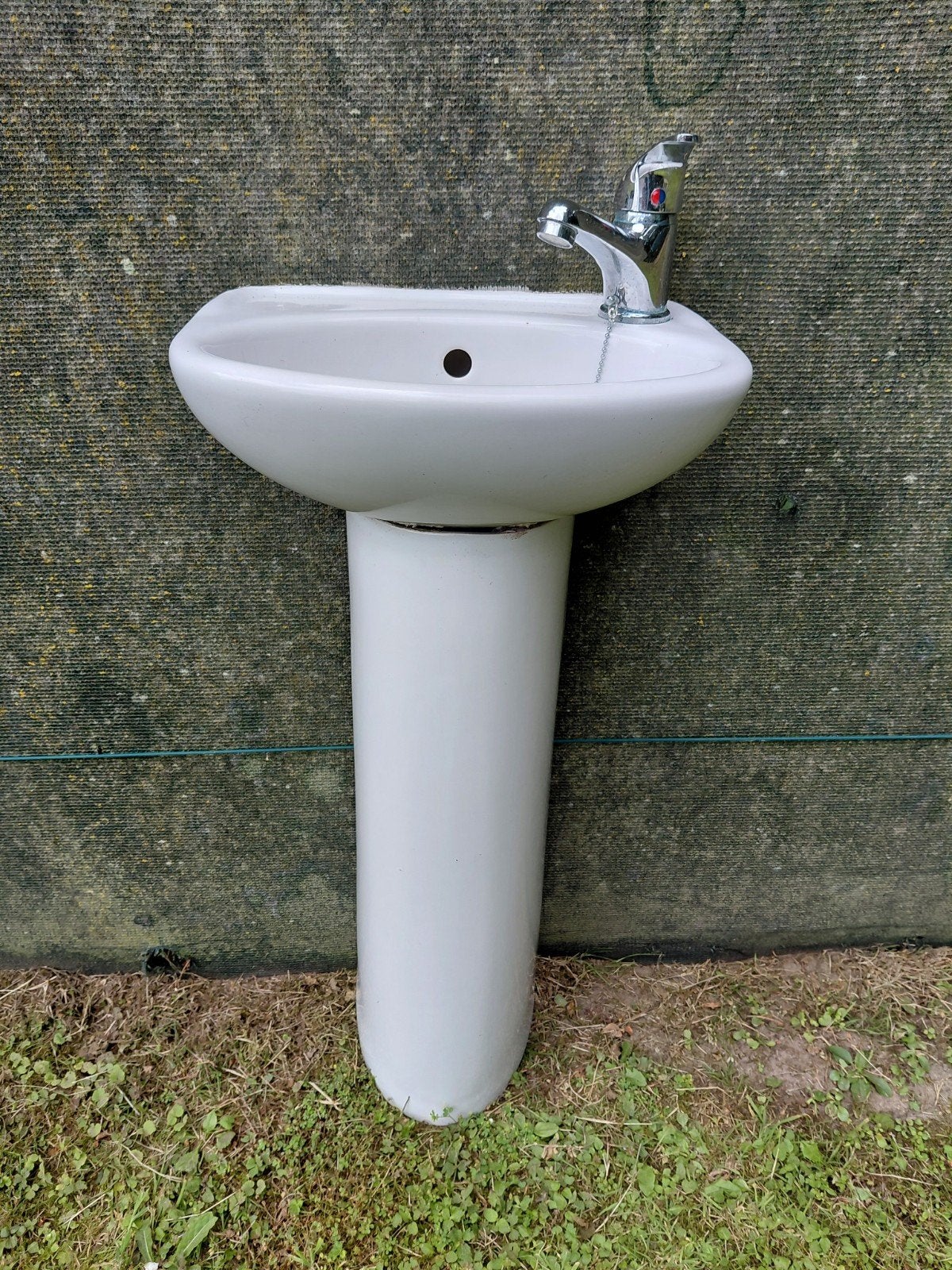 Te Koop: nieuwe lavabo, OP TE HALEN!!, Doe-het-zelf en Bouw, Ophalen, Steen, Kraan