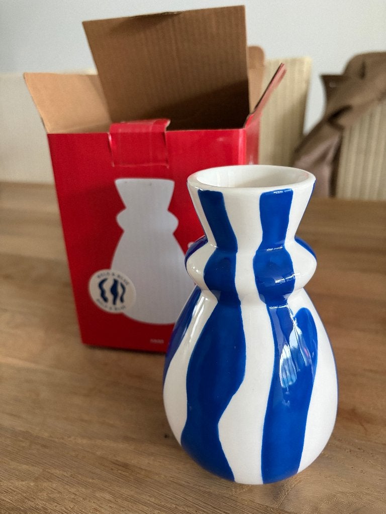 Keramisch,decoratieve vaas in blauw en wit, Ophalen of Verzenden, Nieuw, Blauw