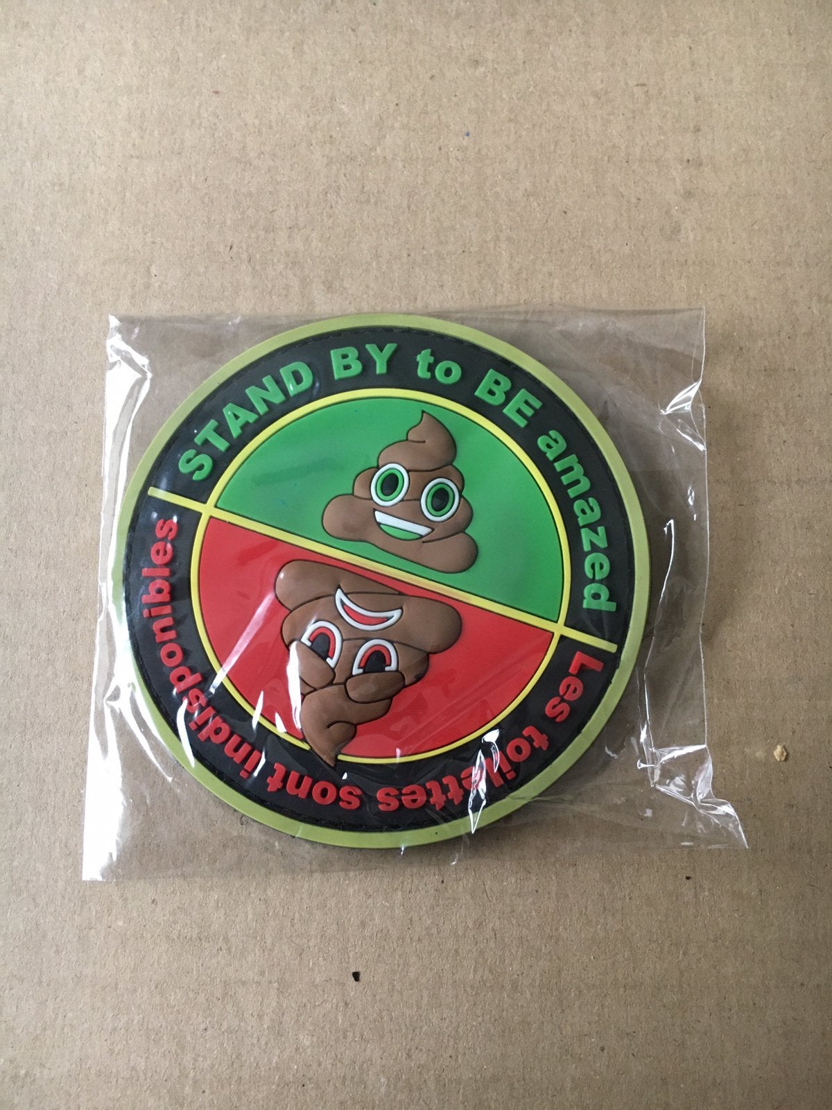 Rubberen Badge : NH90 - Stand by to Be amazed  -  Nieuw., Verzamelen, Ophalen, Nieuw, Patch, Badge of Embleem