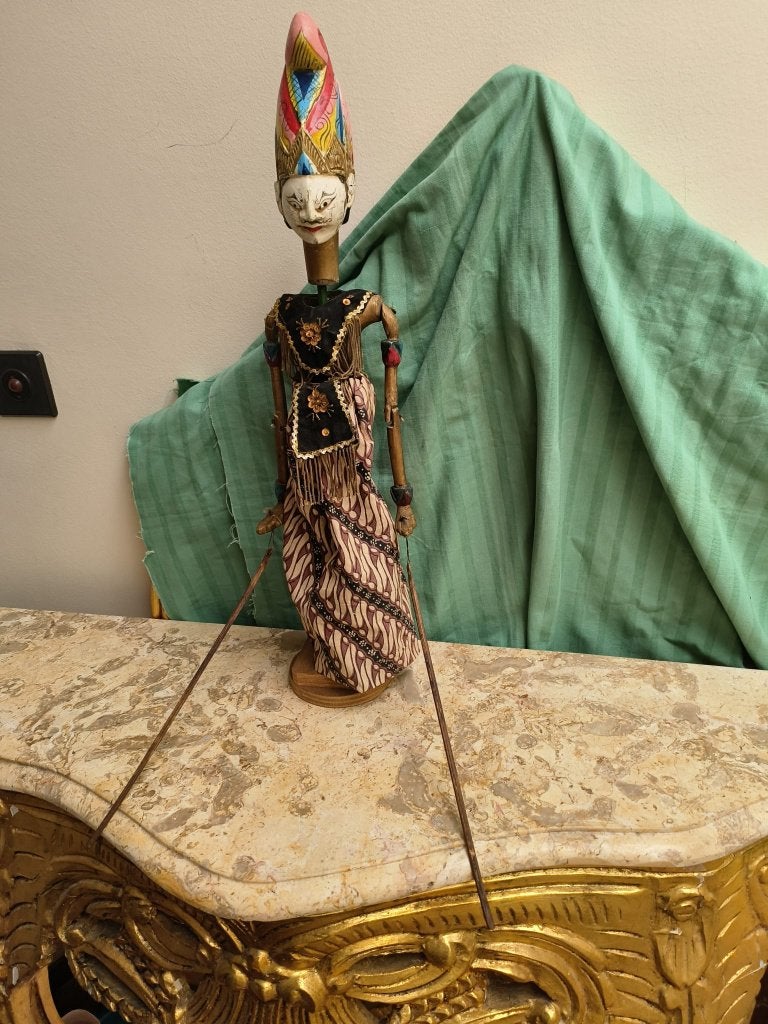 Antiek Wajang Golek pop met 2 gezichten (ligt in de weg), Peint, Enlèvement, Poupée, 58 cm