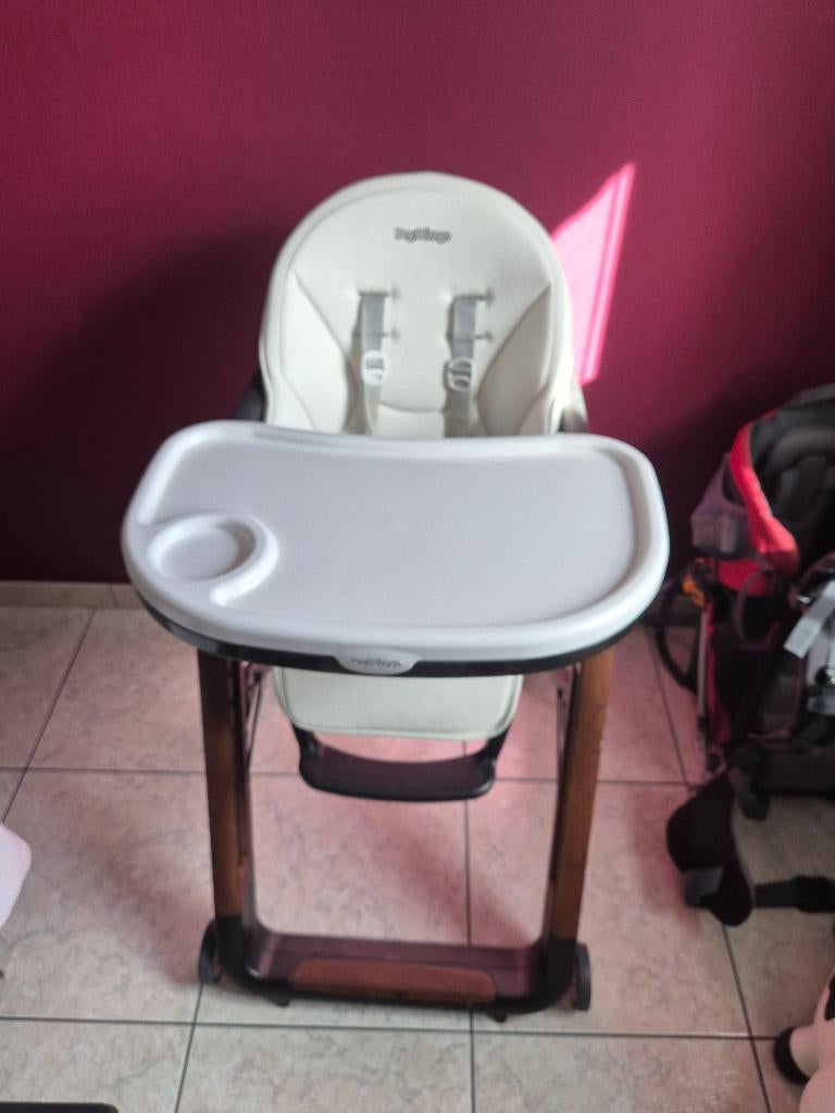 Peg Perego - Chaise haute siesta follow me, Enlèvement, Comme neuf, Chaise pliante, Ceinture(s)