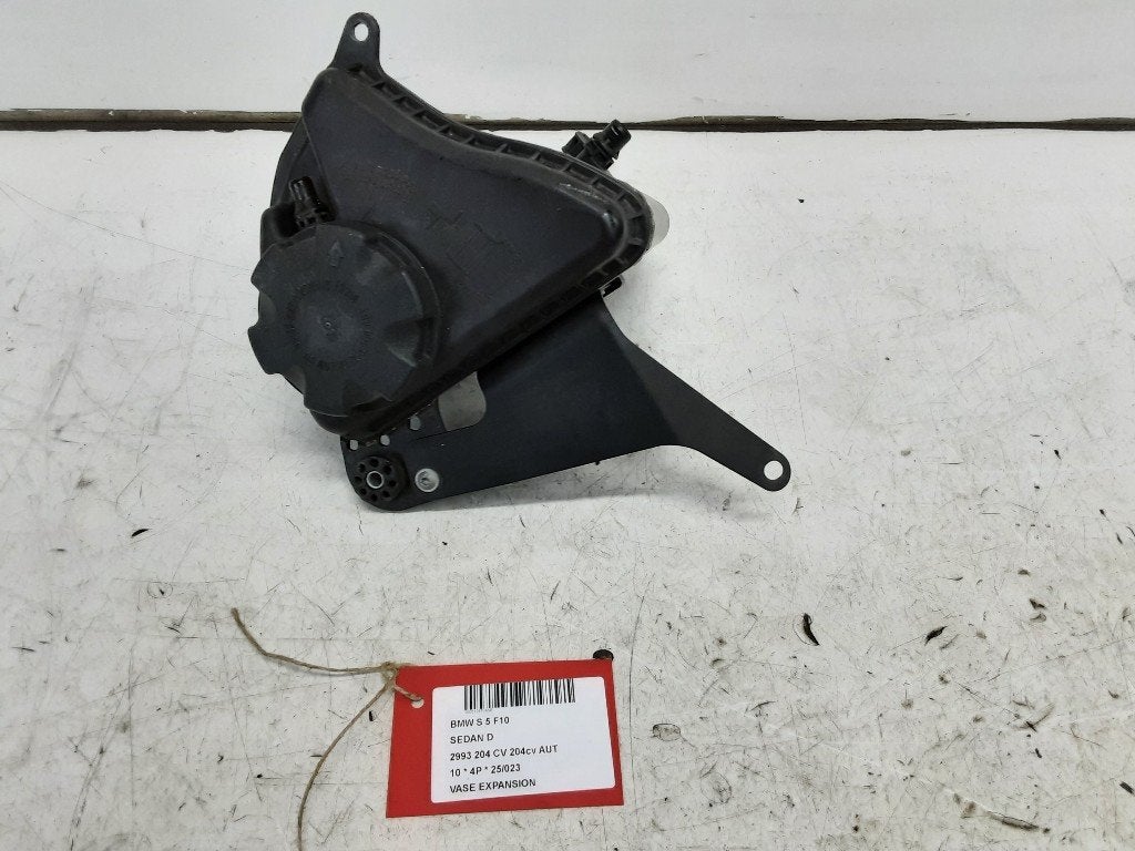 EXPANSIERESERVOIR BMW 5 serie (F10) (1713780603803), Gebruikt, Mevr. I. Hauben, BMW, Rue de l'Espoir 34 34
4030  GRIVEGNÉE, BE