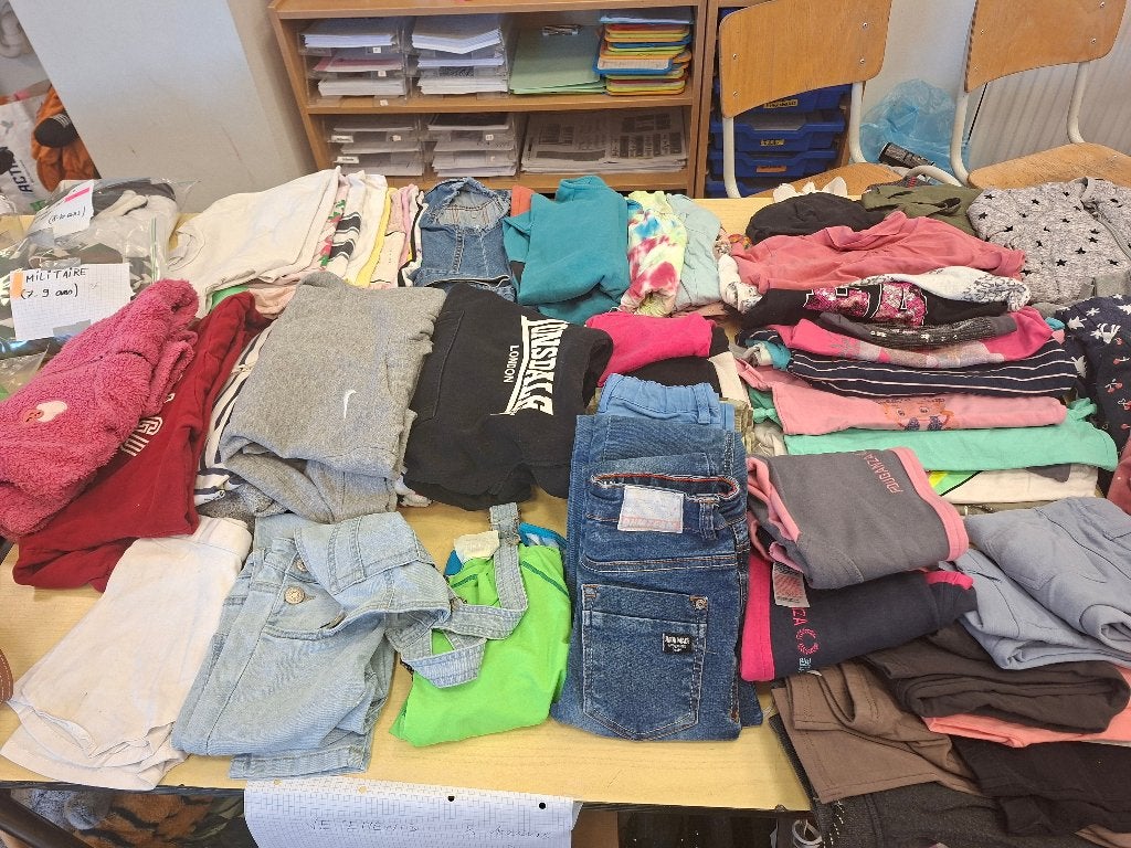 Lot vetements fille taille 8-10 ans, Enlèvement, Utilisé, Fille, Ensemble
