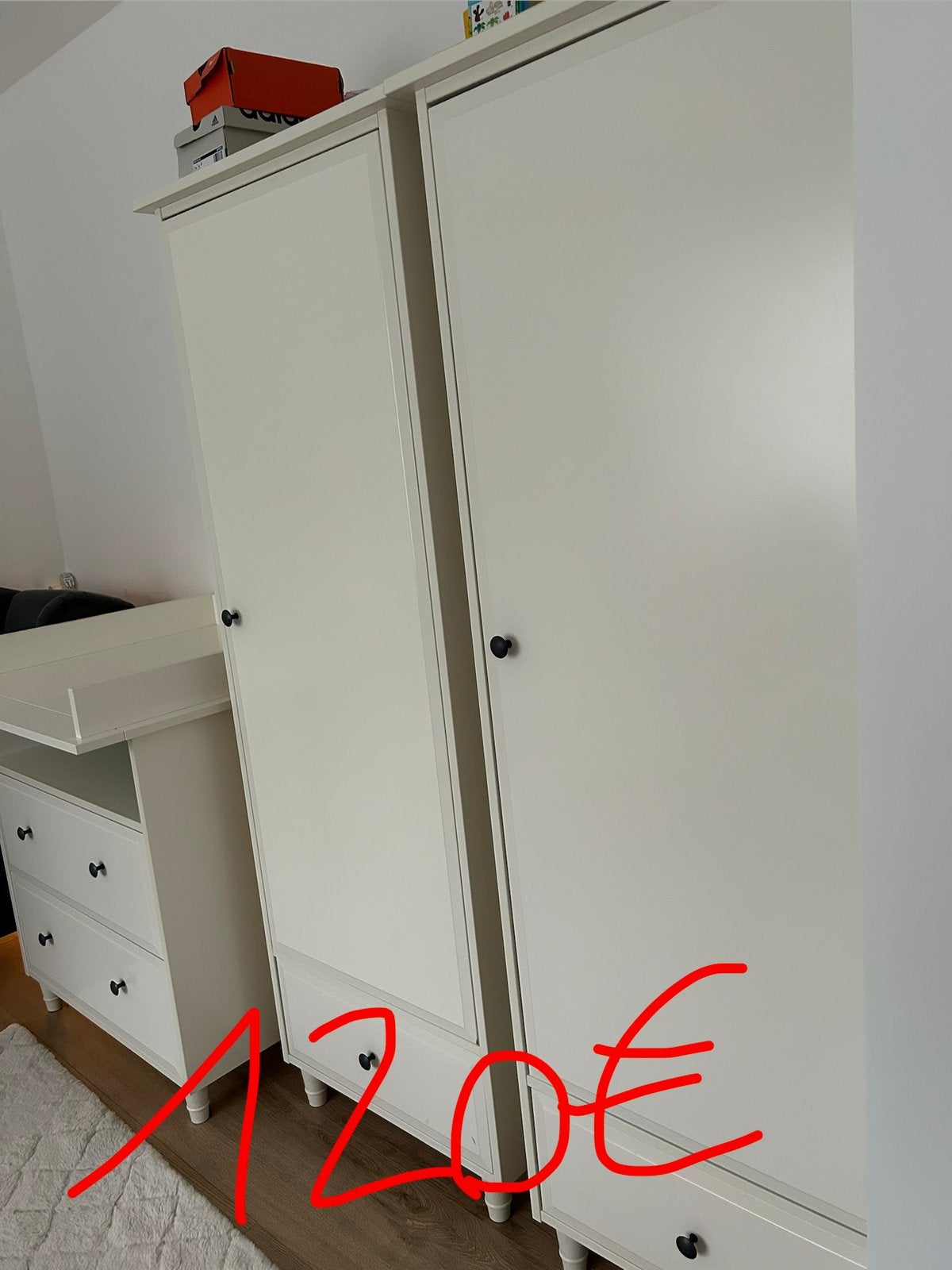 Sundvik babykleerkast, Kinderen en Baby's, Ophalen, Zo goed als nieuw, Kast