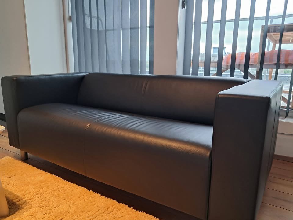2 zitsbank KLIPPAN, Huis en Inrichting, Ophalen, Zo goed als nieuw