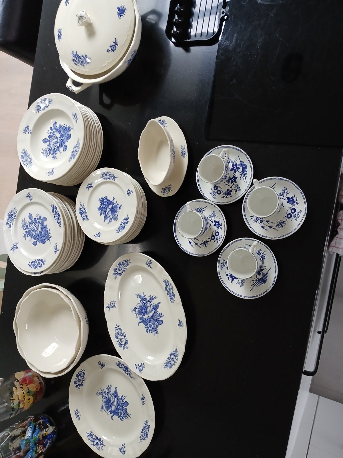 Boch La Louvre RHODIA servies blauw wit bloemmotief, Ophalen