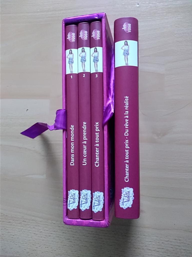 Violetta bibliothèque rose 4 tomes, Enlèvement ou Envoi, Comme neuf