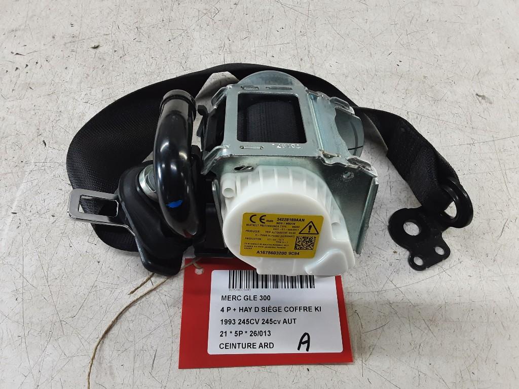 CEINTURE DE SECURITE ARRIERE DROITE GLE (V167), Mercedes-Benz, Mevr. I. Hauben, Utilisé, Rue de l'Espoir 34 34
4030  GRIVEGNÉE, BE