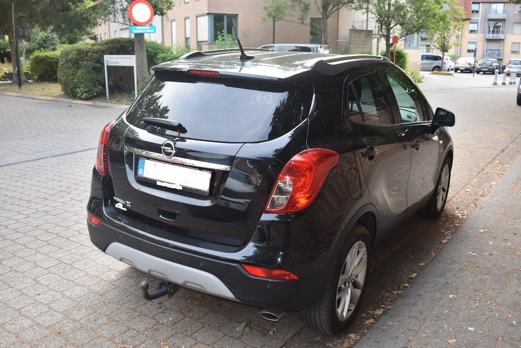 Opel Mokka X 1.4 Benzine, Voorwielaandrijving, Stof, https://public.car-pass.be/vhr/be7ce0c8-4480-4731-bc92-bf93468e9d22, Zwart