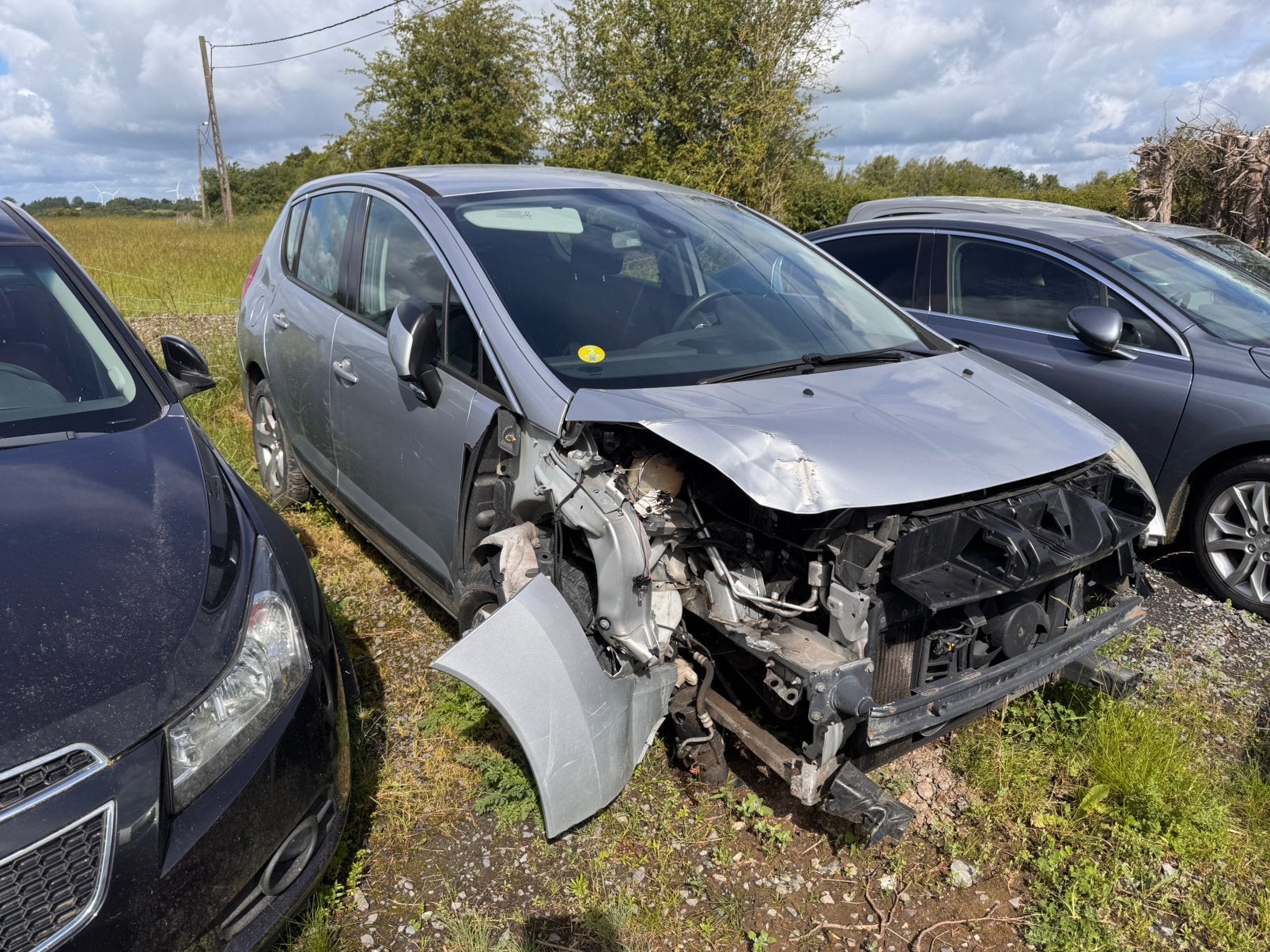 Diverses pieces 3008, Autos : Divers, Voitures accidentées, Enlèvement