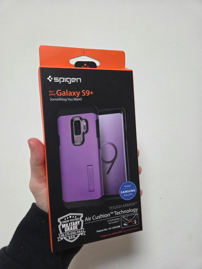 Een stevige, paarse hoesje, Ophalen of Verzenden