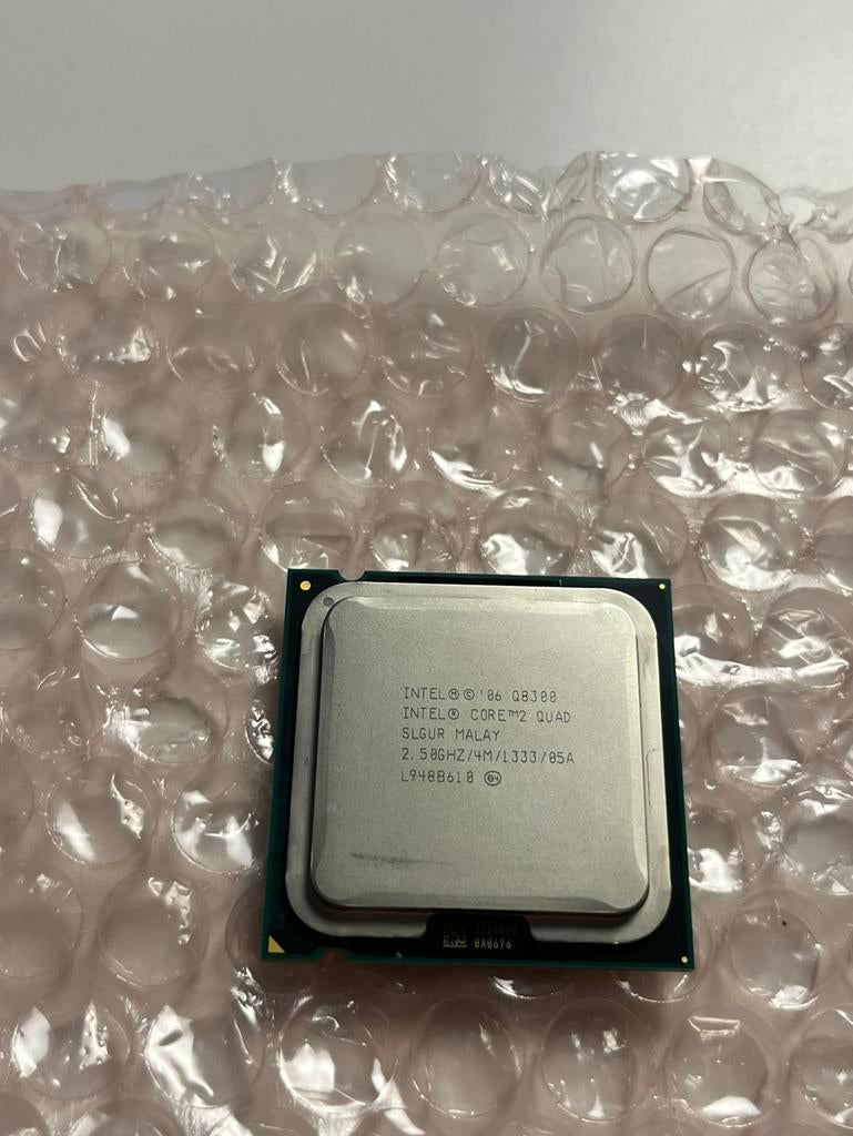 Processeur Intel Core 2 Quad Q8300, Enlèvement, Comme neuf, 4-core
