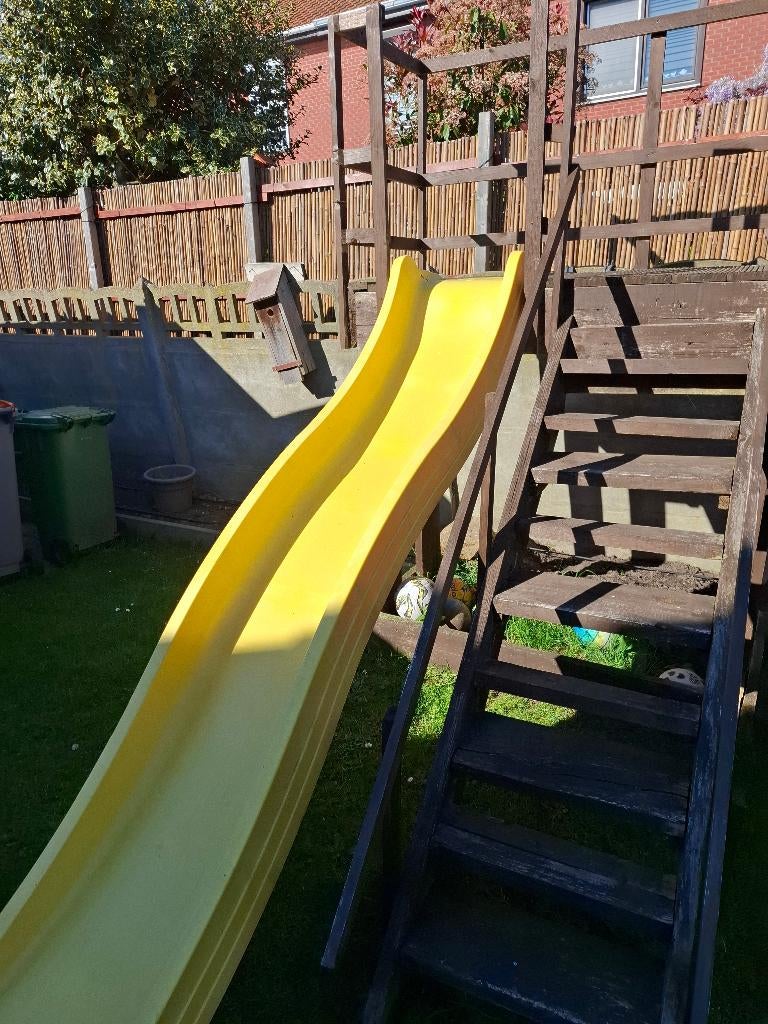 Houten constructie met glijbaan, Ophalen, Gebruikt