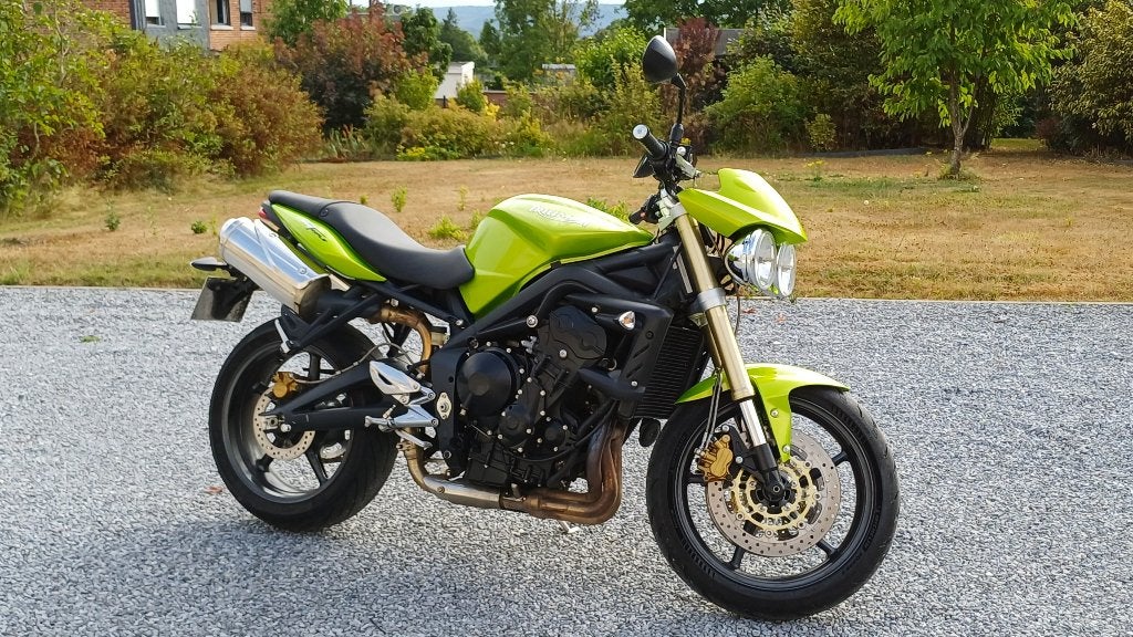 Triumph Street Triple 675 32.000 km klaar voor licentie, Motoren, Motoren | Triumph, 675 cc, Occasion, Motorrijbewijs A, 3 cilinders