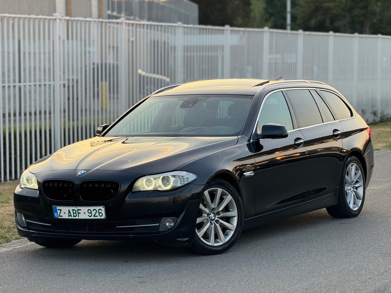Bmw 525D 3.0 *AUTOMAAT/PANO* GEKEURD START&RIJD PERFECT, Autos, BMW, Entreprise, Série 5, Diesel, Euro 5, Break, Automatique, Enlèvement