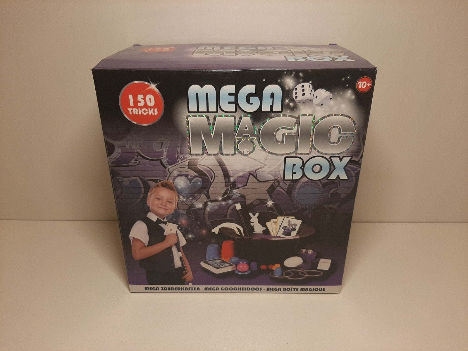 Mega Magic Box 150 Tricks complete goocheldoos - goede staat, Ophalen of Verzenden, Zo goed als nieuw, Knutselen