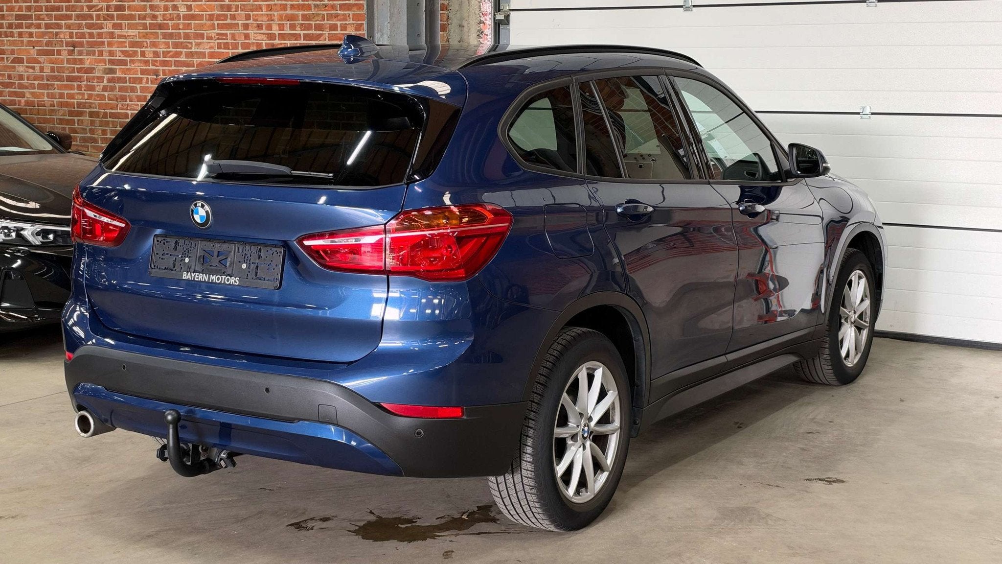 BMW X1 1.5iA sDrive18 | 112.000km | 2022 | Benzine | Auto, Auto's, 135 pk, Geheel digitaal combi-instrument, Blauw, Leder