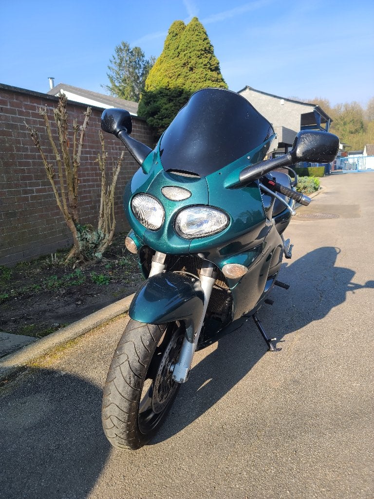 Triumph 955i Sprint ST, Motoren, Motoren | Triumph, Particulier, Sport, meer dan 35 kW, 3 cilinders, Motorrijbewijs A, Sportuitlaat