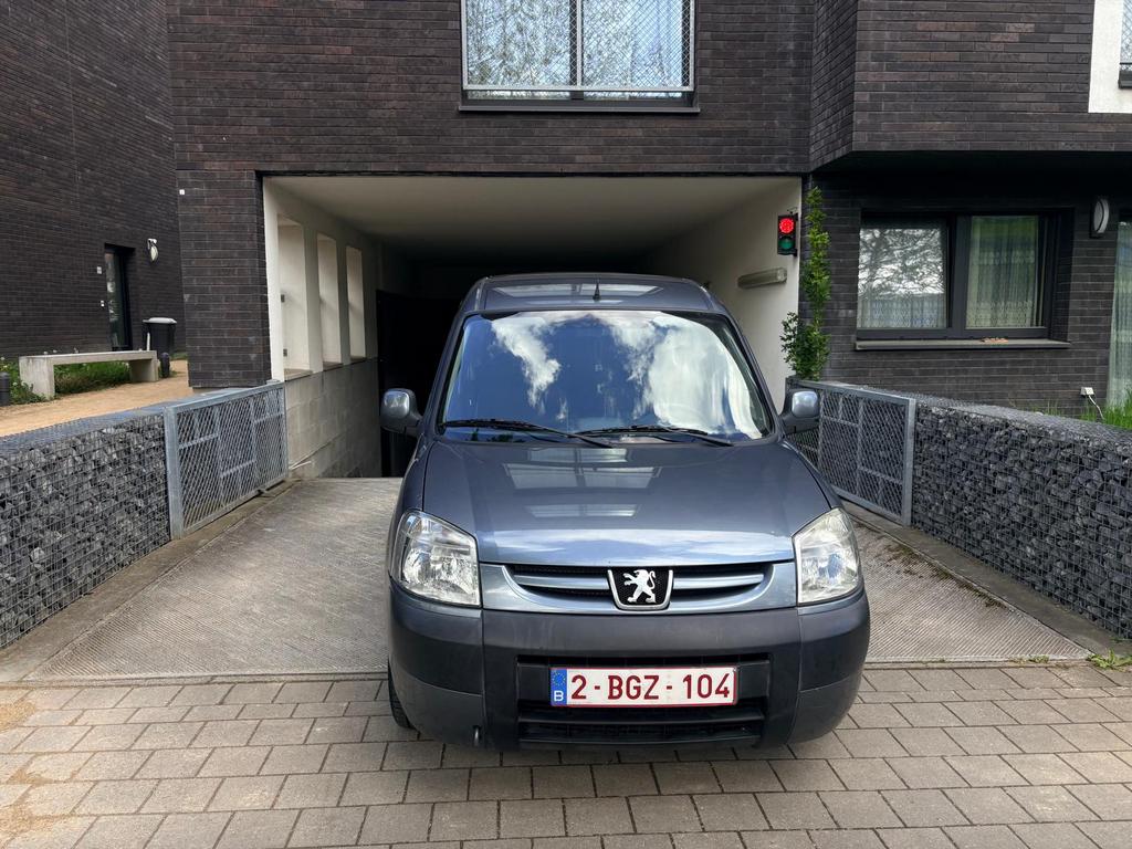 Peugeot partner 1.4 essence, Achat, 5 places, Particulier, Euro 4