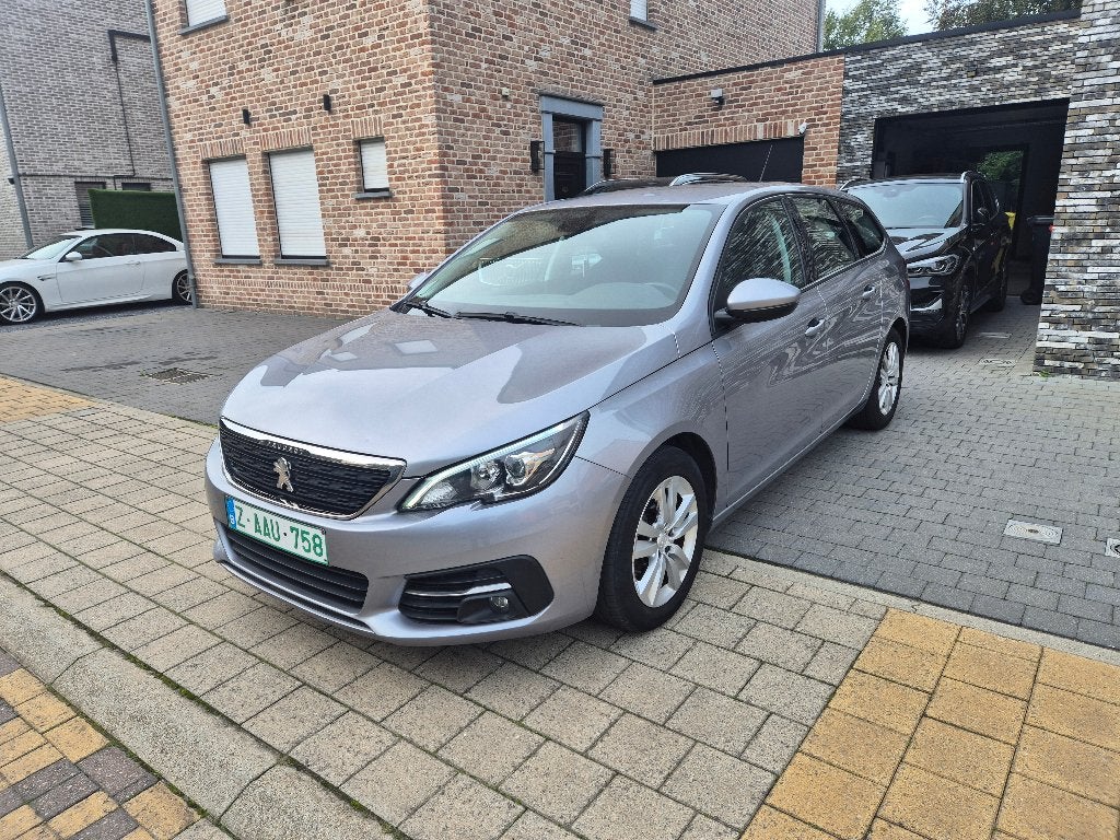 Peugeot 308SW 1.2benzine 2021 I-cockpit AC Navi GARANTIE, Autos, Argent ou Gris, Achat, 1281 kg, Euro 6