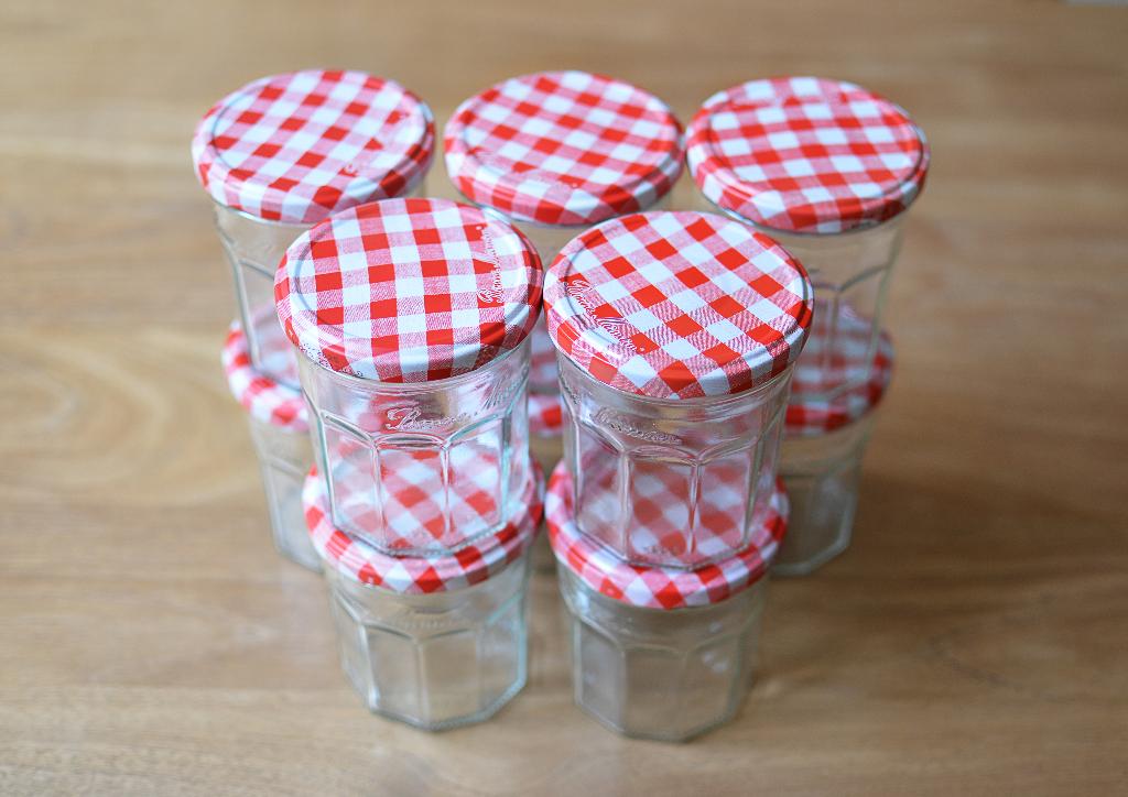 12 CONFITUURPOTTEN BONNE MAMAN 370 GR / 0,50 € P/POT, Huis en Inrichting, Keuken | Potten en Pannen, Ophalen, Pot, Bus of Blik