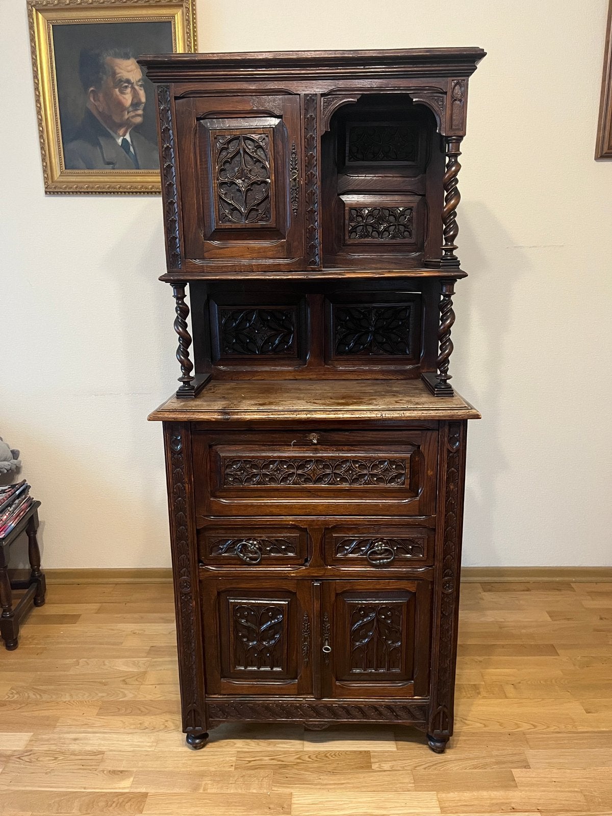 Antieke stijlvolle victoriaanse kast., Antiek en Kunst, Ophalen