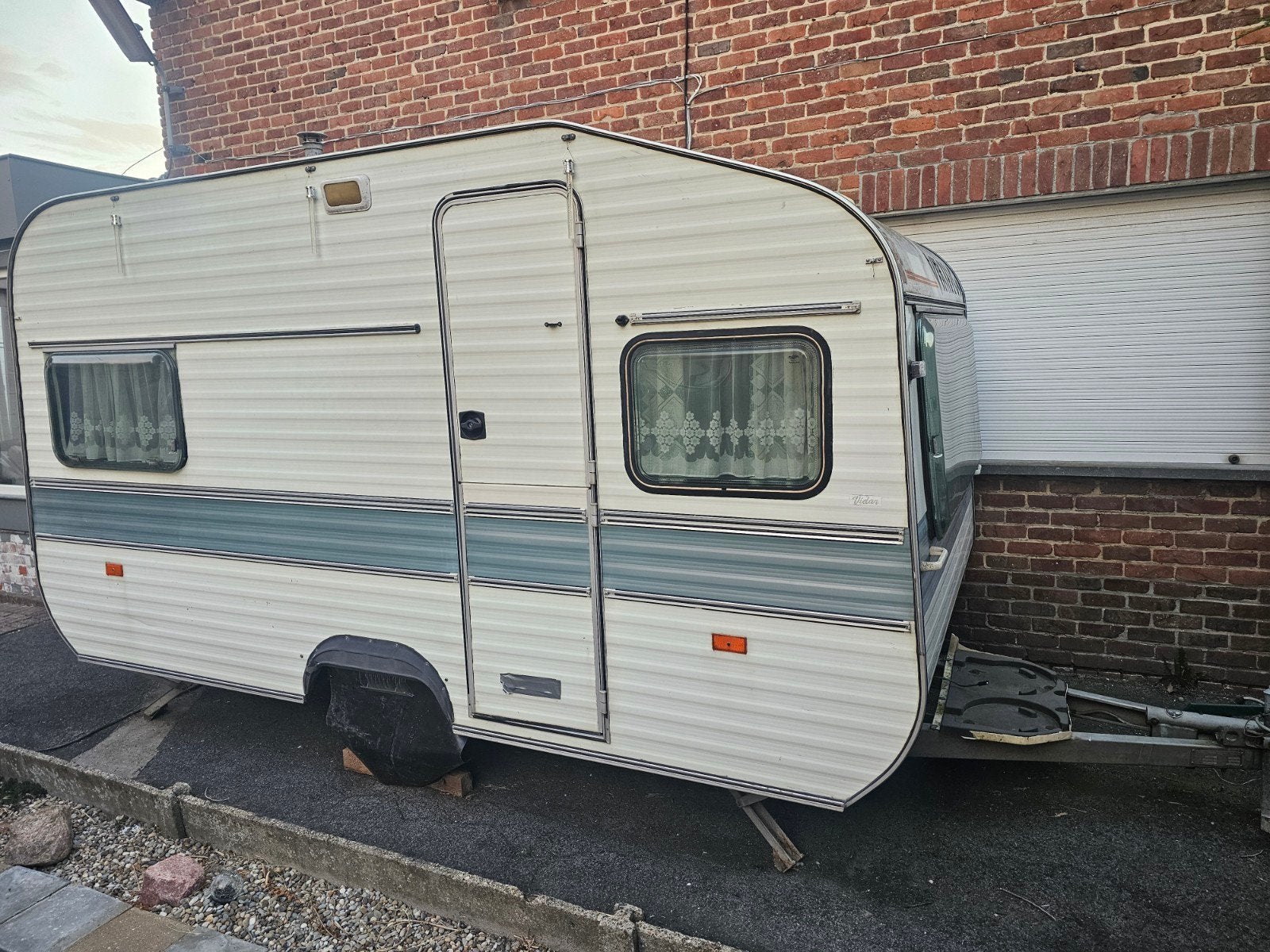 Caravan Viking (permis de conduire B) 750 kg, 750 - 1000 kg, Particulier, Siège standard, Jusqu'à 3