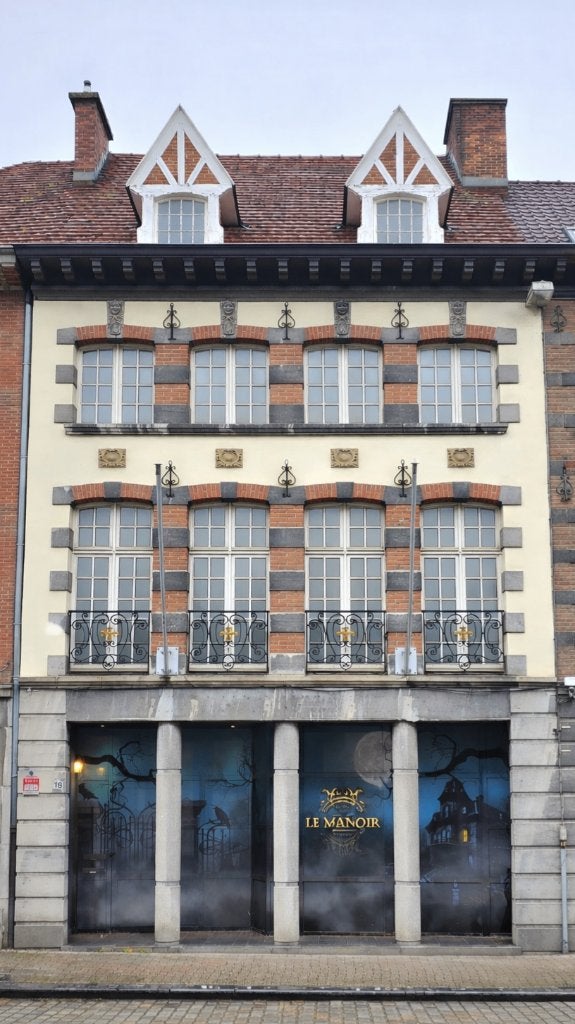 Bien rare avec architecture et style atypique - Tournai, Immo, 102 kWh/m²/jaar, 141105 kWh/jaar, Tot 200 m², Tournai