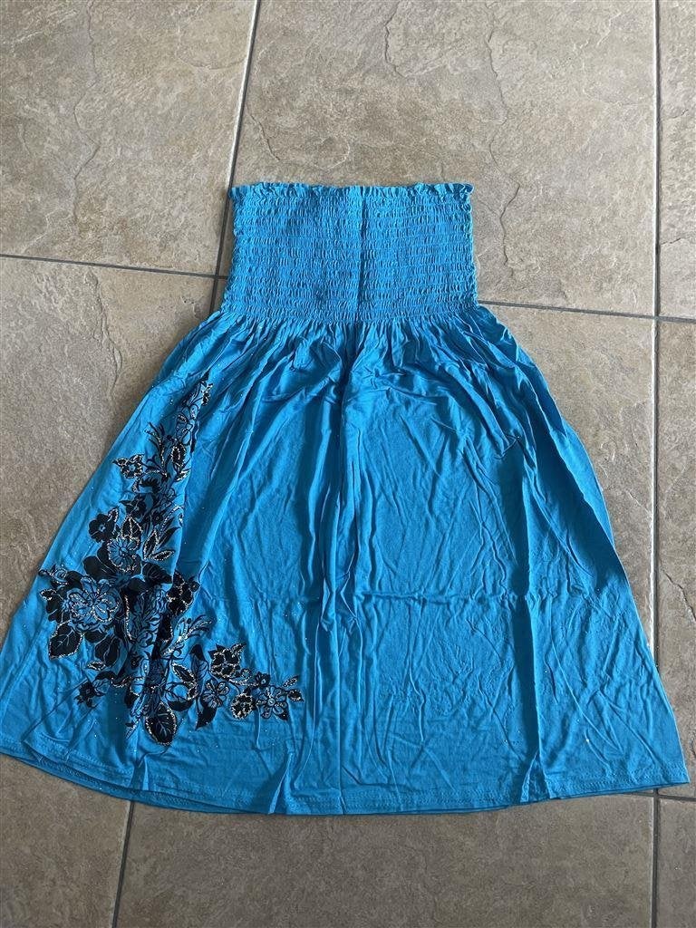 Tease Jurkje maat l/xl drie stuks Rood wit en blauw, Vêtements | Femmes, Robes, Enlèvement ou Envoi, Neuf, Taille 42/44 (L), Bleu