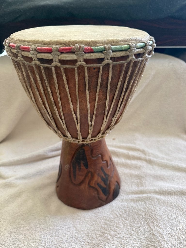 Djembe - handgemaakt, Muziek en Instrumenten, Percussie, Ophalen, Gebruikt, Overige soorten