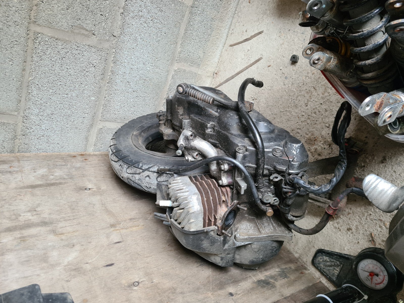 2takt 50cc motorblok in draaiende staat 10 inch, Ophalen of Verzenden