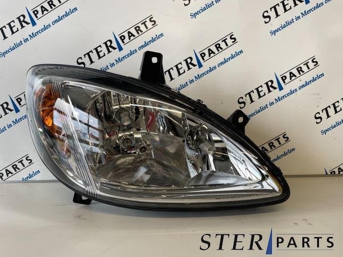 Phare droit d'un Mercedes Vito, Neuf, -, -, Enlèvement ou Envoi