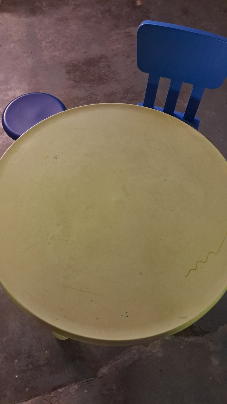 1 table, 1 chaise & 1 tabouret enfants Ikea, Enlèvement